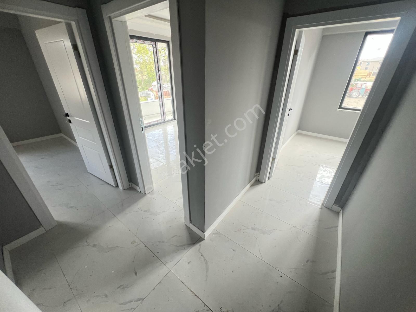 Yılmazdan Fırsat Yerden Isıtmalı Sıfır 2+1 Arakat Güney Cephe.. - Görsel 14