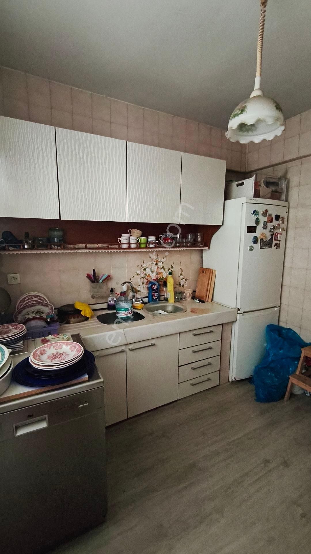 Siyavuşpaşa Çiğdem Sokak'ta Asansörlü, 3+1 Ara Kat - Görsel 3