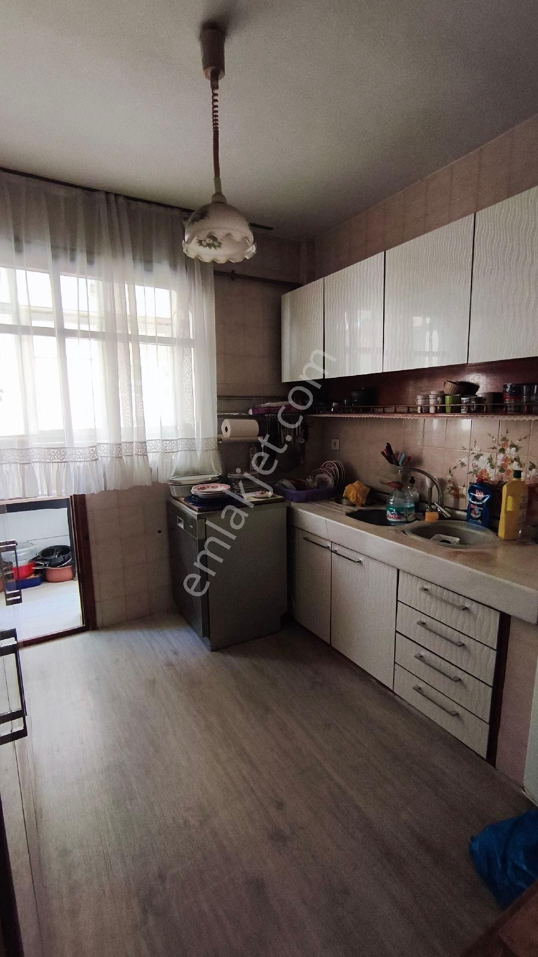 Siyavuşpaşa Çiğdem Sokak'ta Asansörlü, 3+1 Ara Kat - Görsel 4