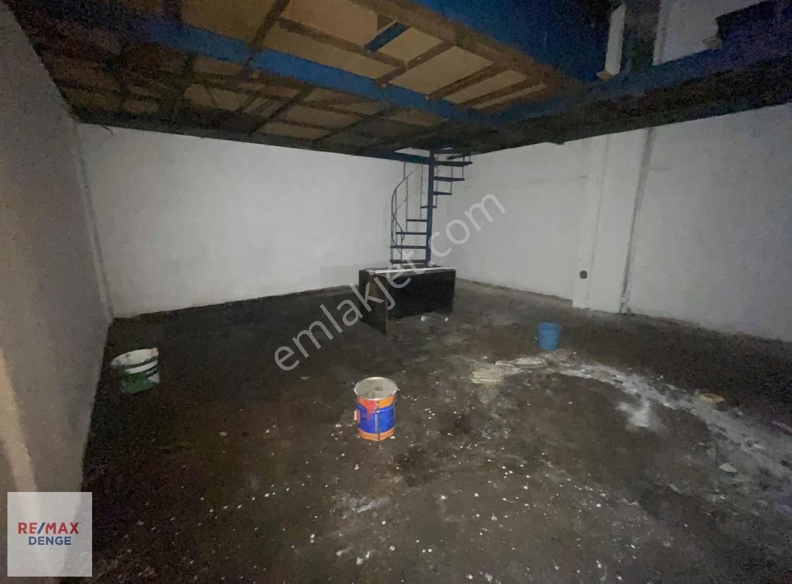 Bayrampaşa Ünlüsoy Sanayi Sitesi Kiralık 90m2 Dükkan - Görsel 5