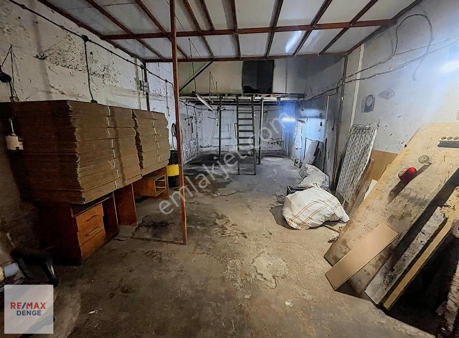 Bayrampaşa Ünlüsoy Sanayi Sitesi Kiralık 90m2 Dükkan - Görsel 2