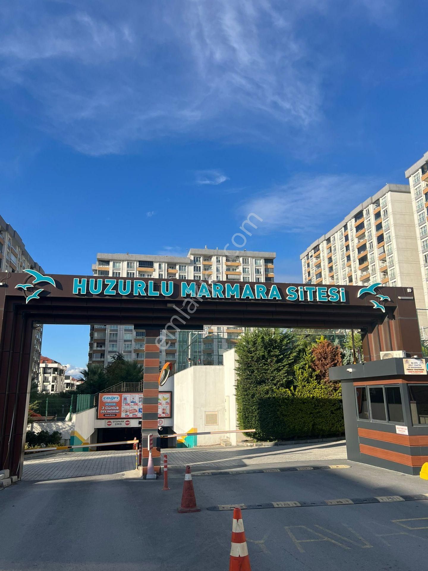 Beylikduzu Marmara Mah Huzurlu Marmara Sitesi 4+1 185m Satılık - Görsel 2