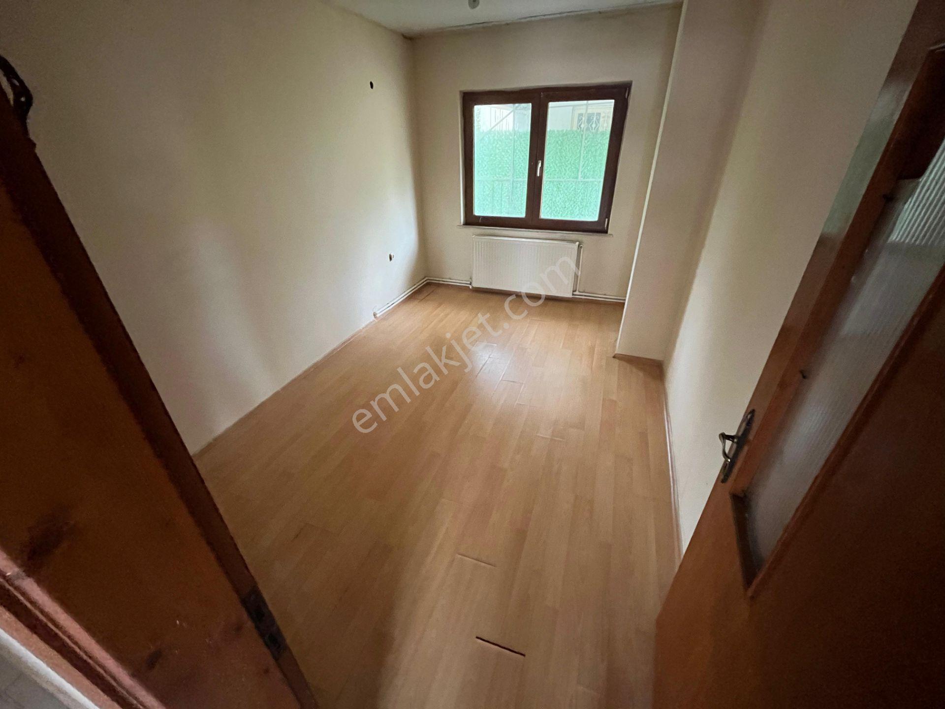 Karasu Çarşı Merkezde Mutfak Ayrı Açık Cephe Satılık 4+1 Daire - Görsel 17