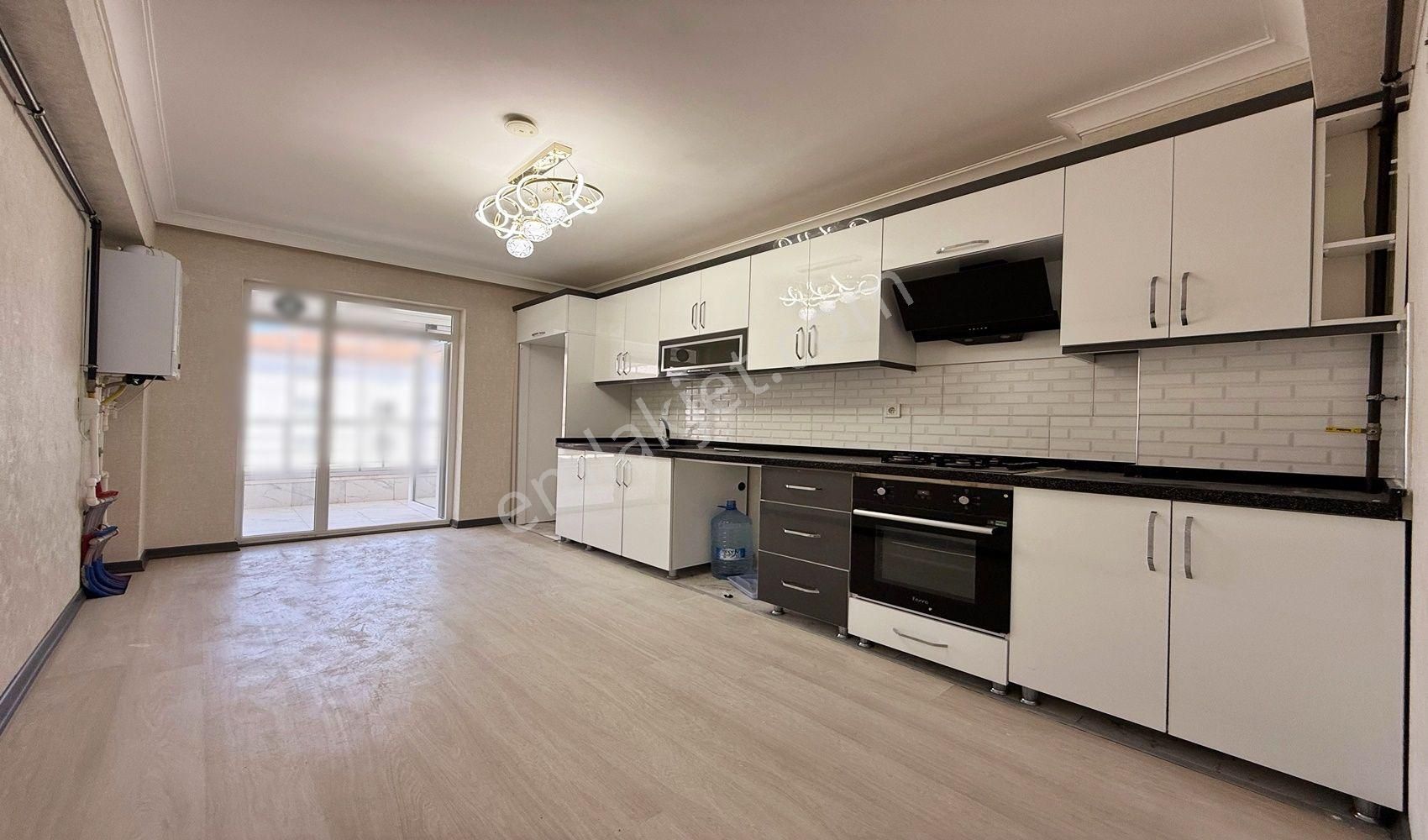 Vadi'den Karakayada-ara Kat- İskanlı -masrafsız- Çift Banyo- 3+1