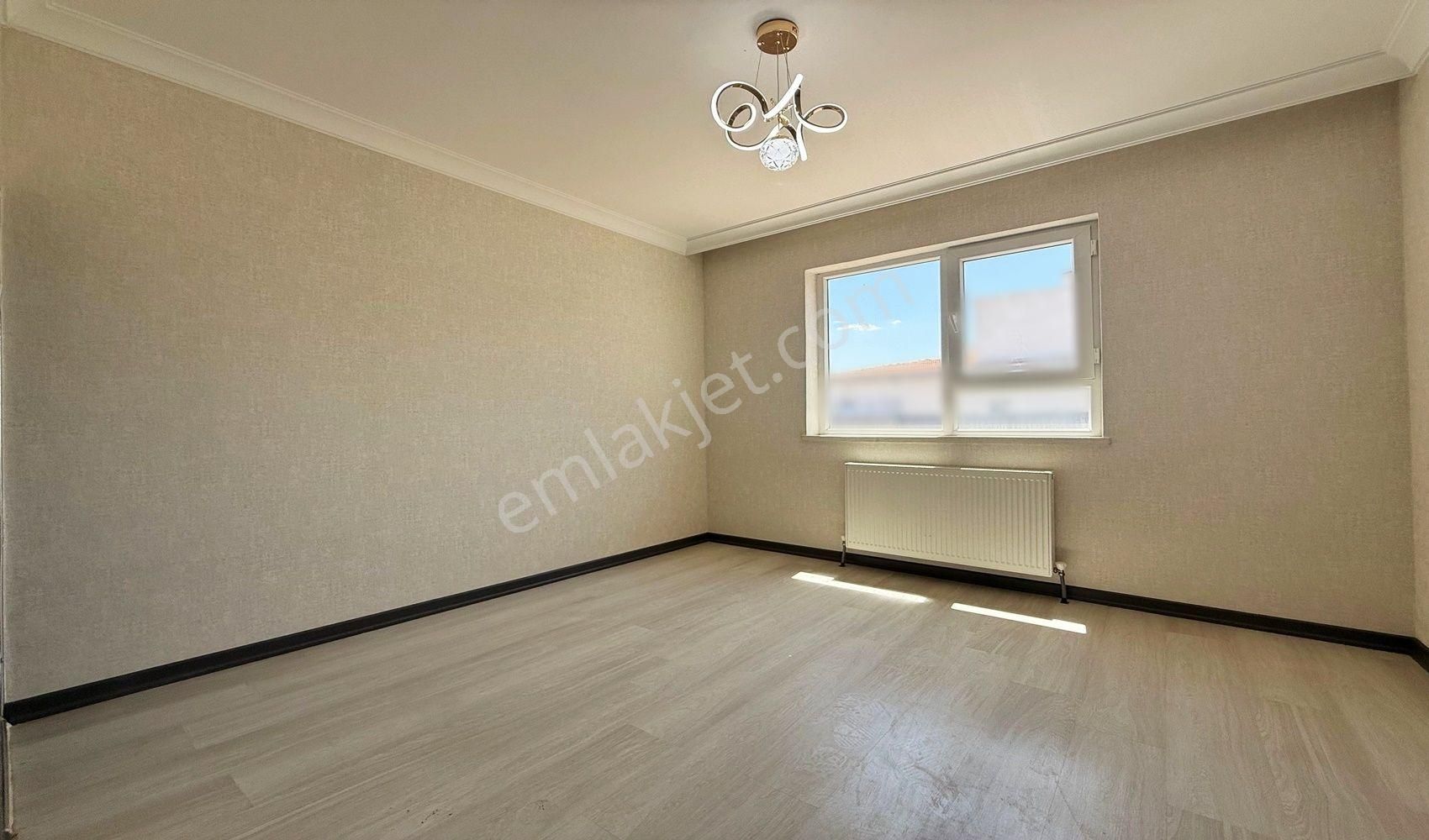 Vadi'den Karakayada-ara Kat- İskanlı -masrafsız- Çift Banyo- 3+1 - Görsel 11