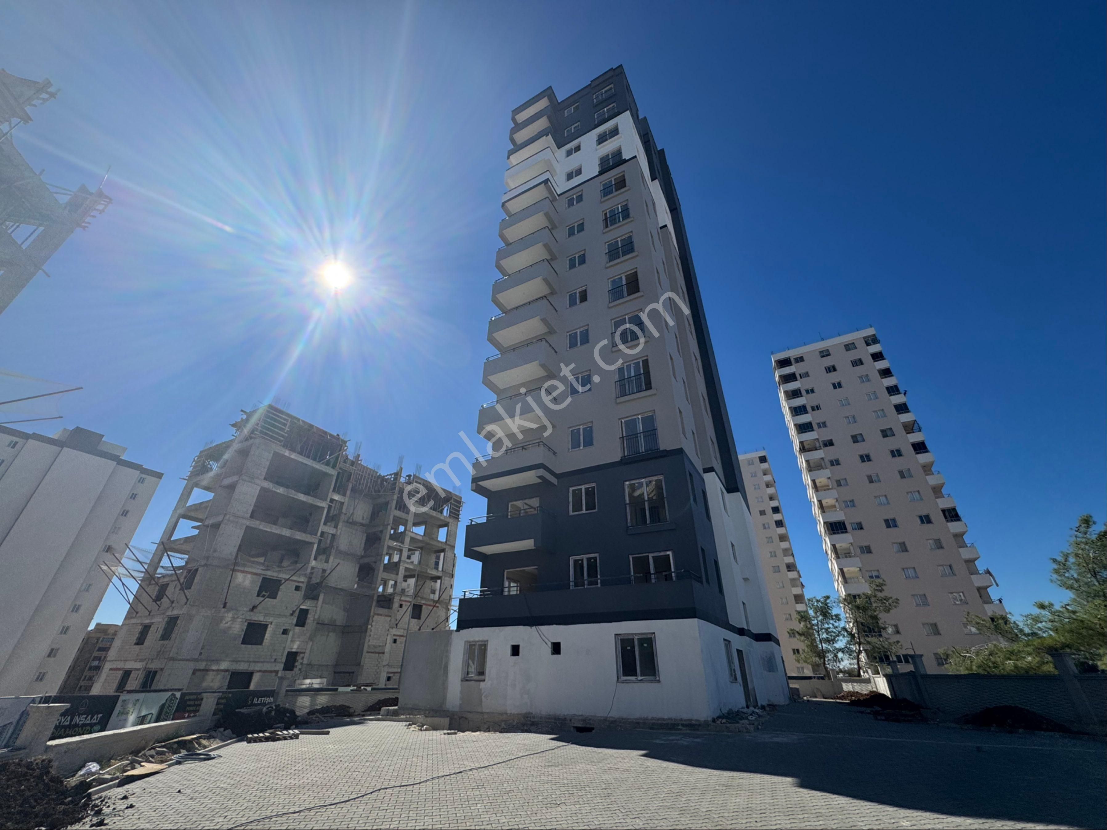 Satılık 2+1 Geniş Oturumlu 3cehpeli