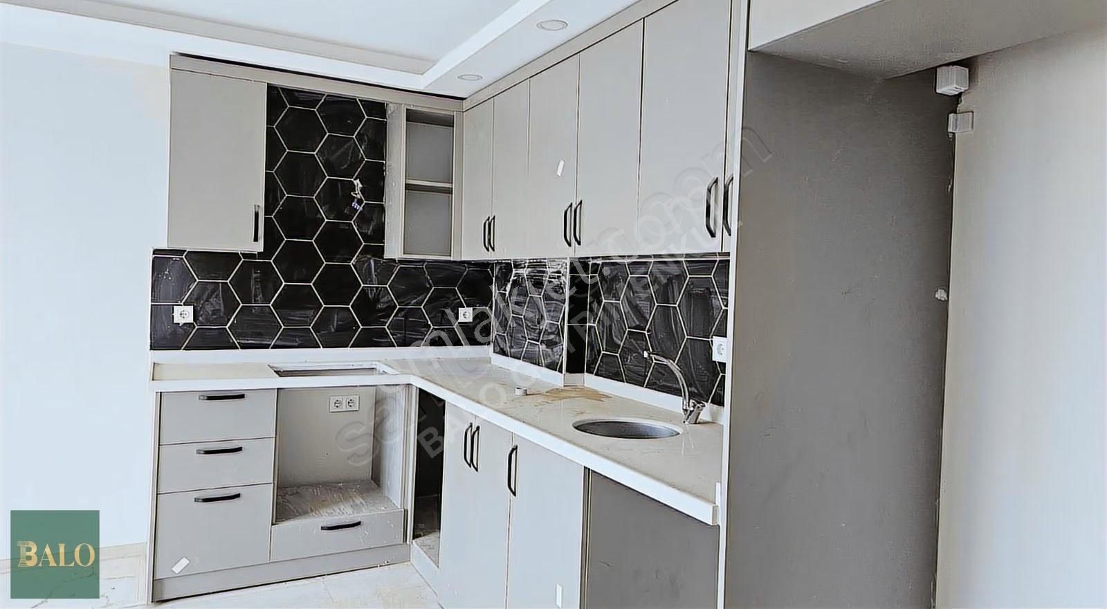 Balo Gayrimenkul'den Altıntaşta Havuz Cephe 1+1 Satılık Daire - Görsel 5