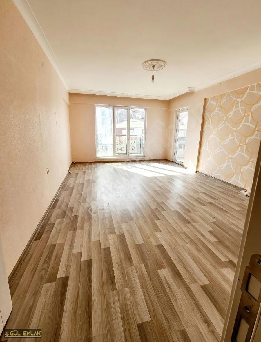 Gül Emlaktan Bir Fırsat Daha Beşikkaya Da Sıfır Atarında 3.katta - Görsel 8