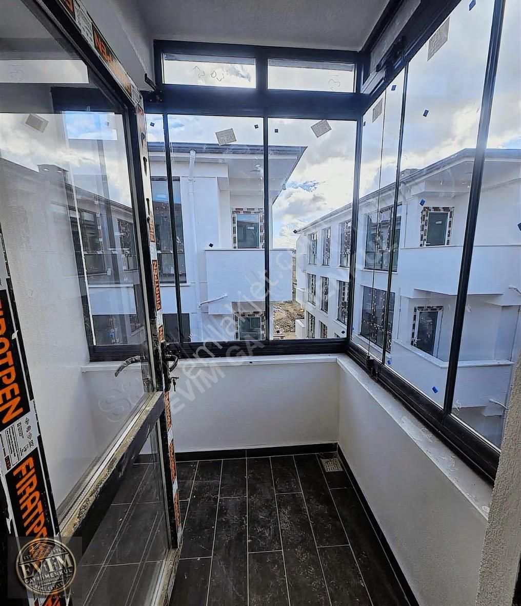 *kapaklı Vatan Mah.2+1 Ankastre Cam Balkon Takılı Satılık Daire* - Görsel 3