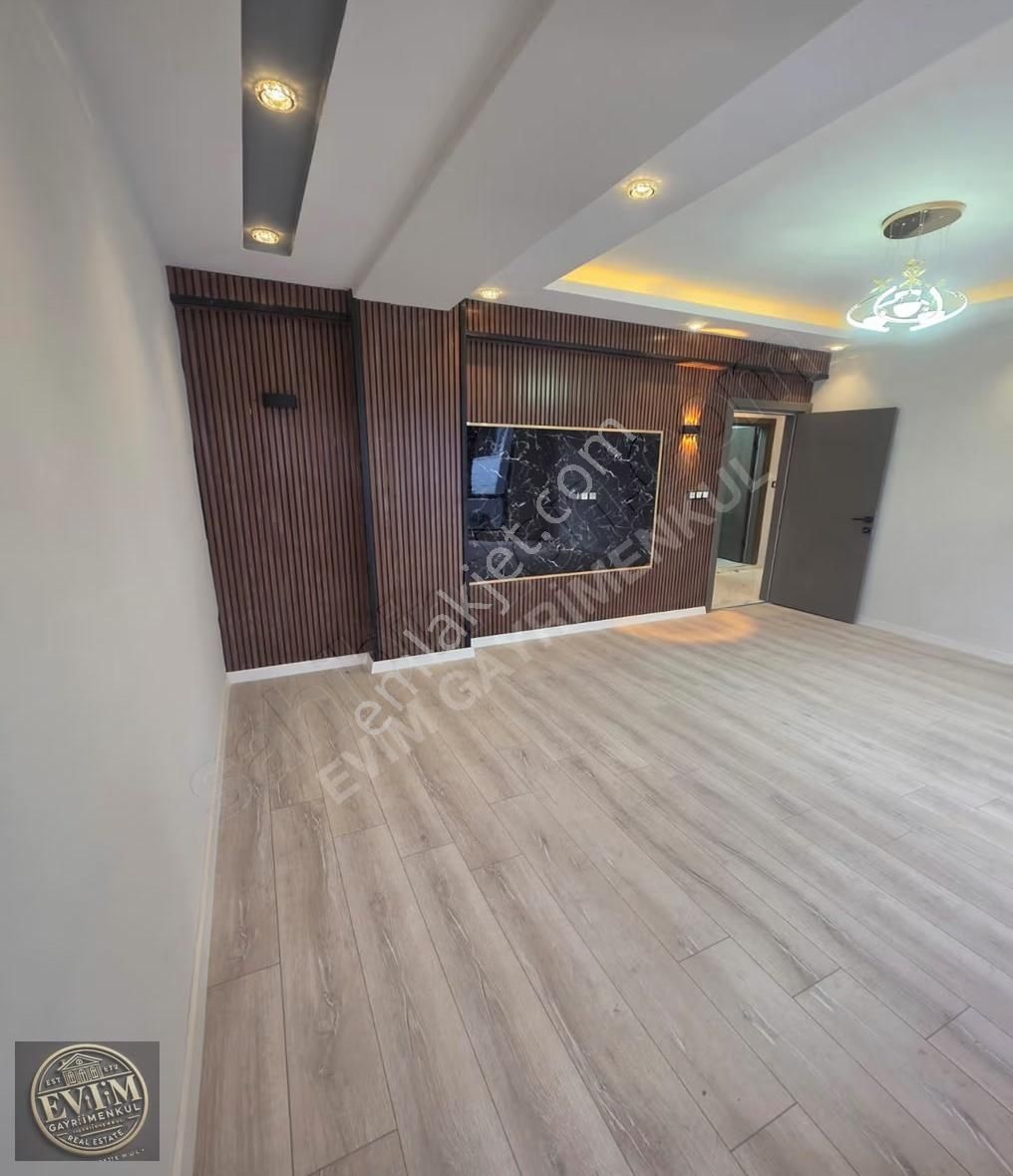 *kapaklı Vatan Mah.2+1 Ankastre Cam Balkon Takılı Satılık Daire* - Görsel 2
