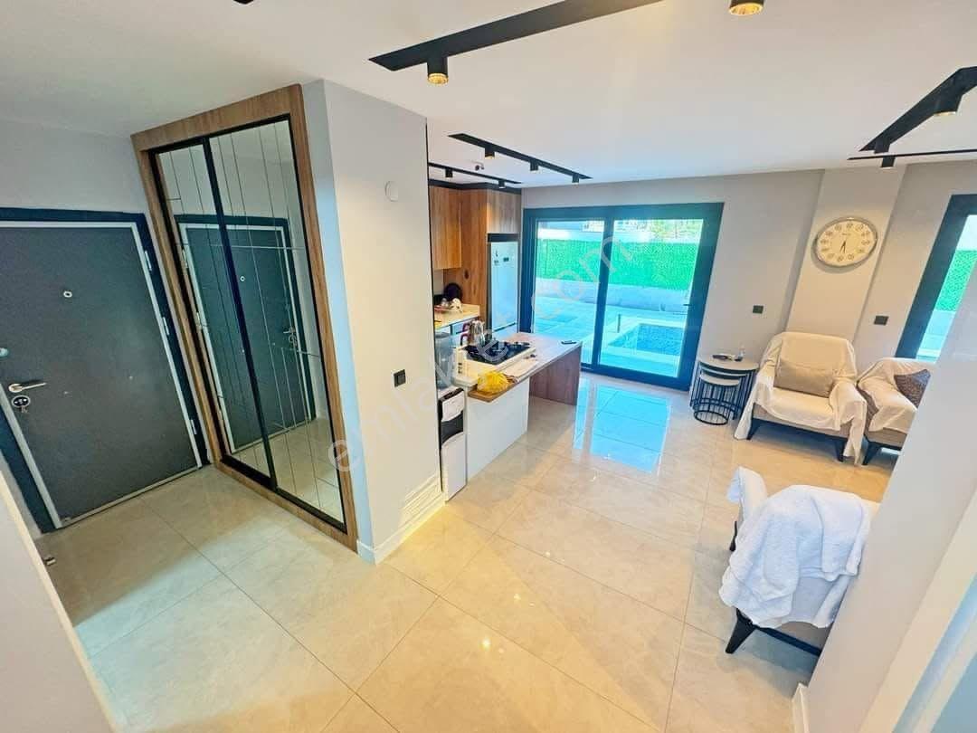 Güzelçamlıda Özel Havuzlu 4+1 Villa - Görsel 7