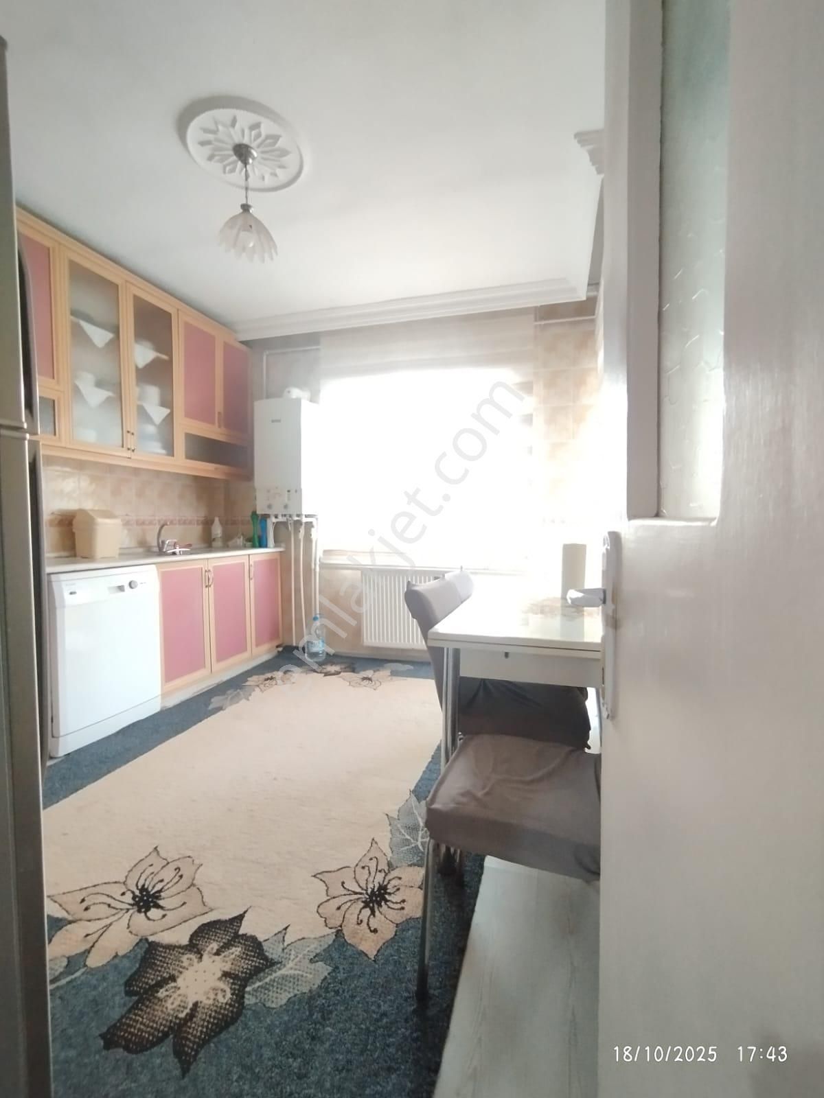 Acill*zafer Mahallesin De Cadde Üzeri Çok Geniş Yapılı 3+1 Daire - Görsel 4