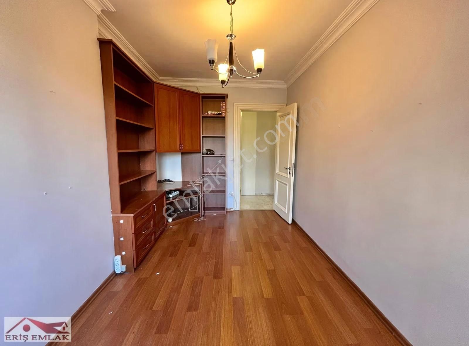 19 Mayıs Mah.de Yeşillikler İçinde Geniş M2 E.banyolu 3+1 Daire - Görsel 5