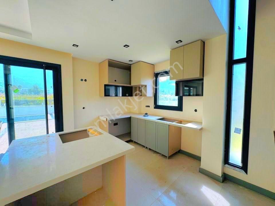 Güzelçamlıda Plaja Çok Yakın Özel Havuzlu Tek Müstakil Sıfır Villa - Görsel 6