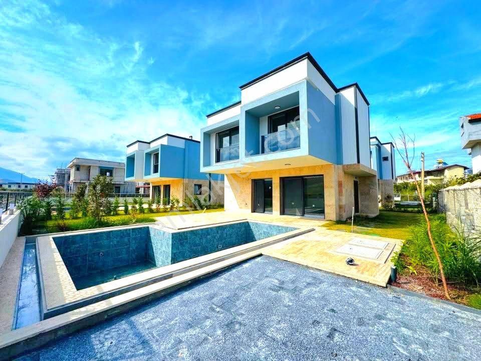 Güzelçamlıda Plaja Çok Yakın Özel Havuzlu Tek Müstakil Sıfır Villa - Görsel 3
