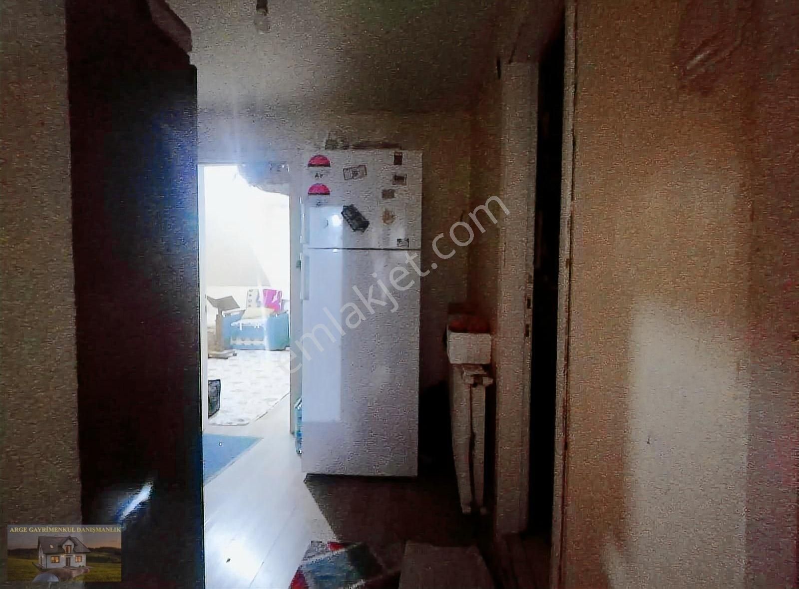 Fatih Saray Ağası Caddesinde Satılık Dükkân Ve Daire - Görsel 9