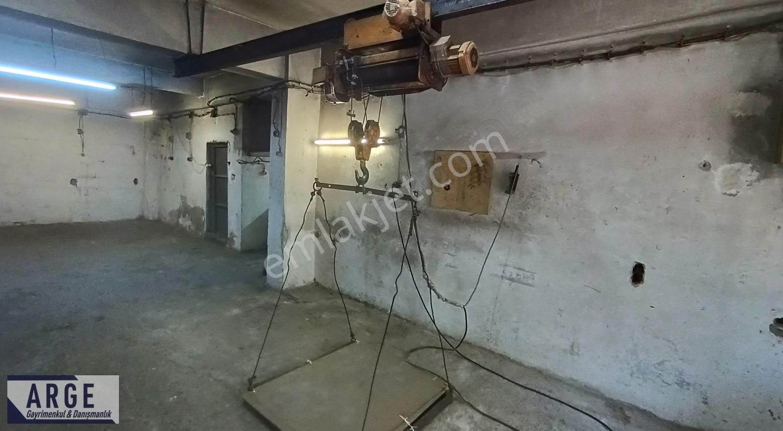 Rami Kışla Cd'de 80m2, Calaskal Var, Hafif İmalata Uygun Kiralık - Görsel 5