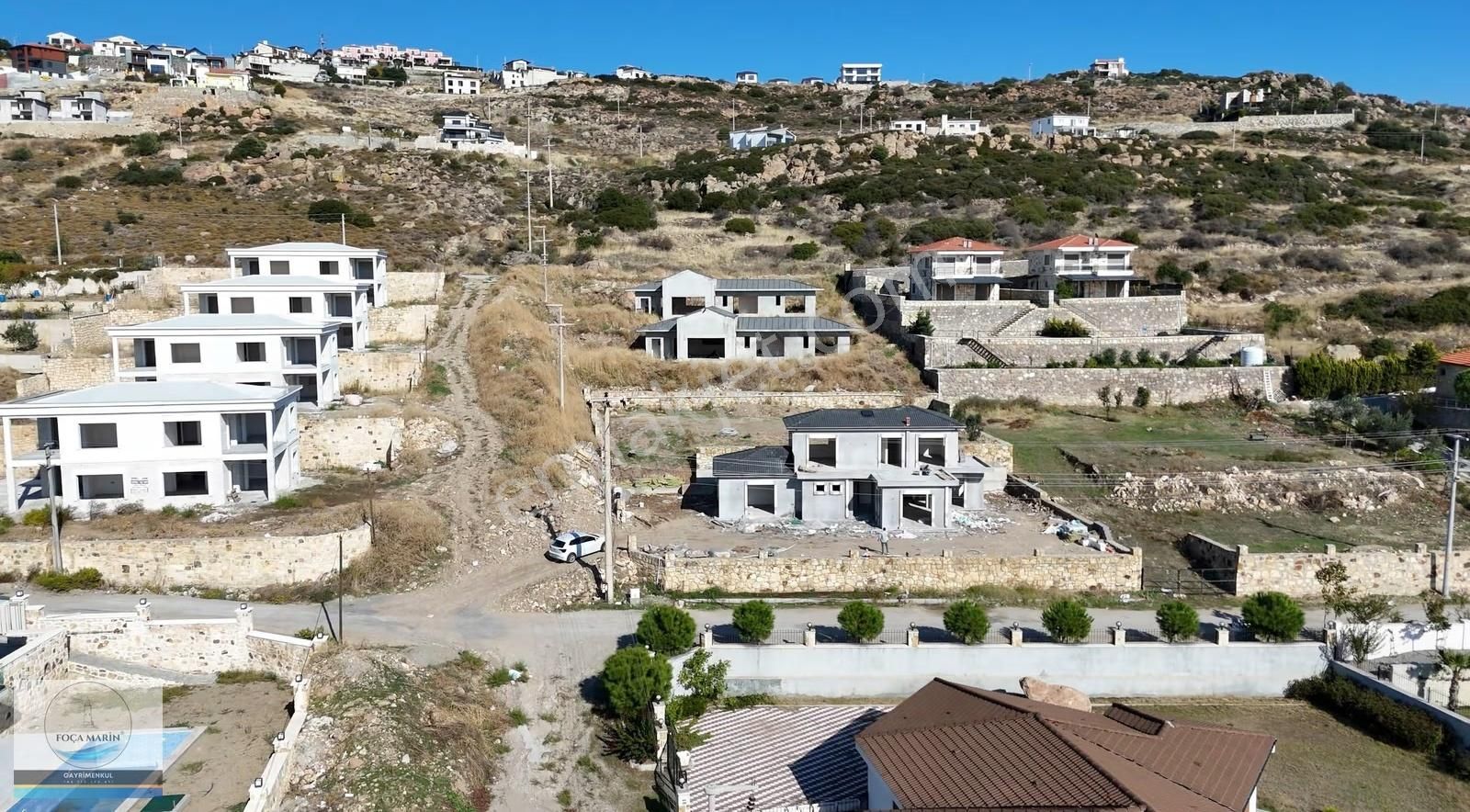 Foçaköy'de Tek Villalık 685 M2 Fırsat Arsa - Görsel 4