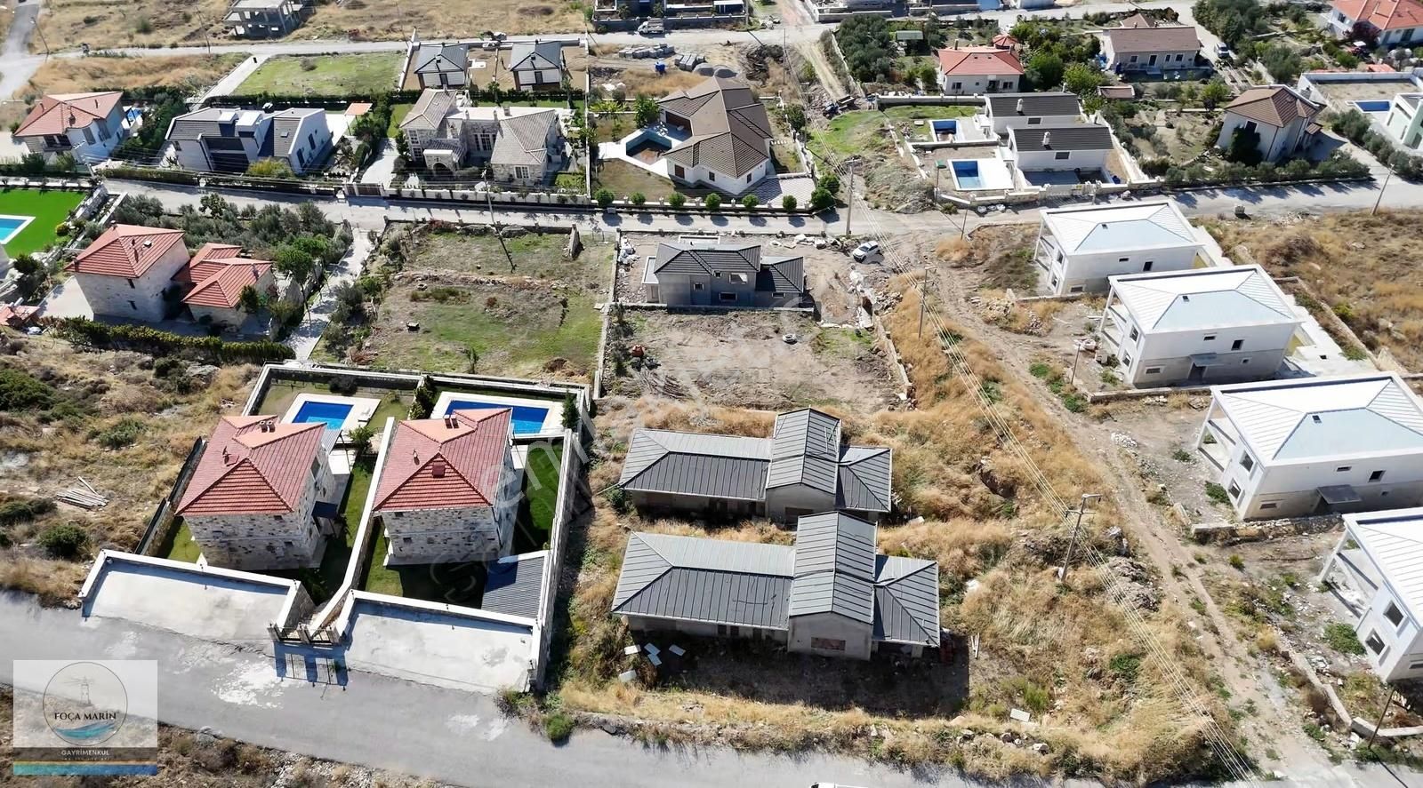 Foçaköy'de Tek Villalık 685 M2 Fırsat Arsa - Görsel 3