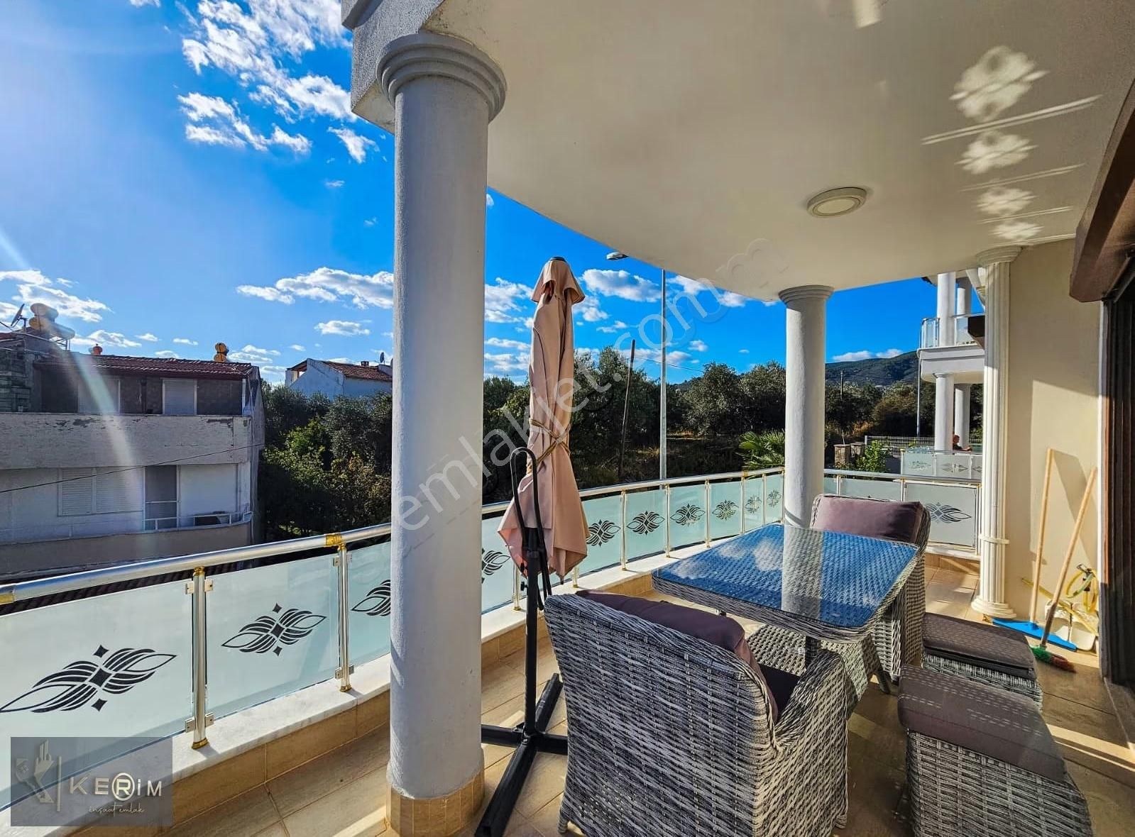 Tek Yetkili Kerimde Altınoluk Satılık Müstakil Bahçeli 4+1 Villa - Görsel 3