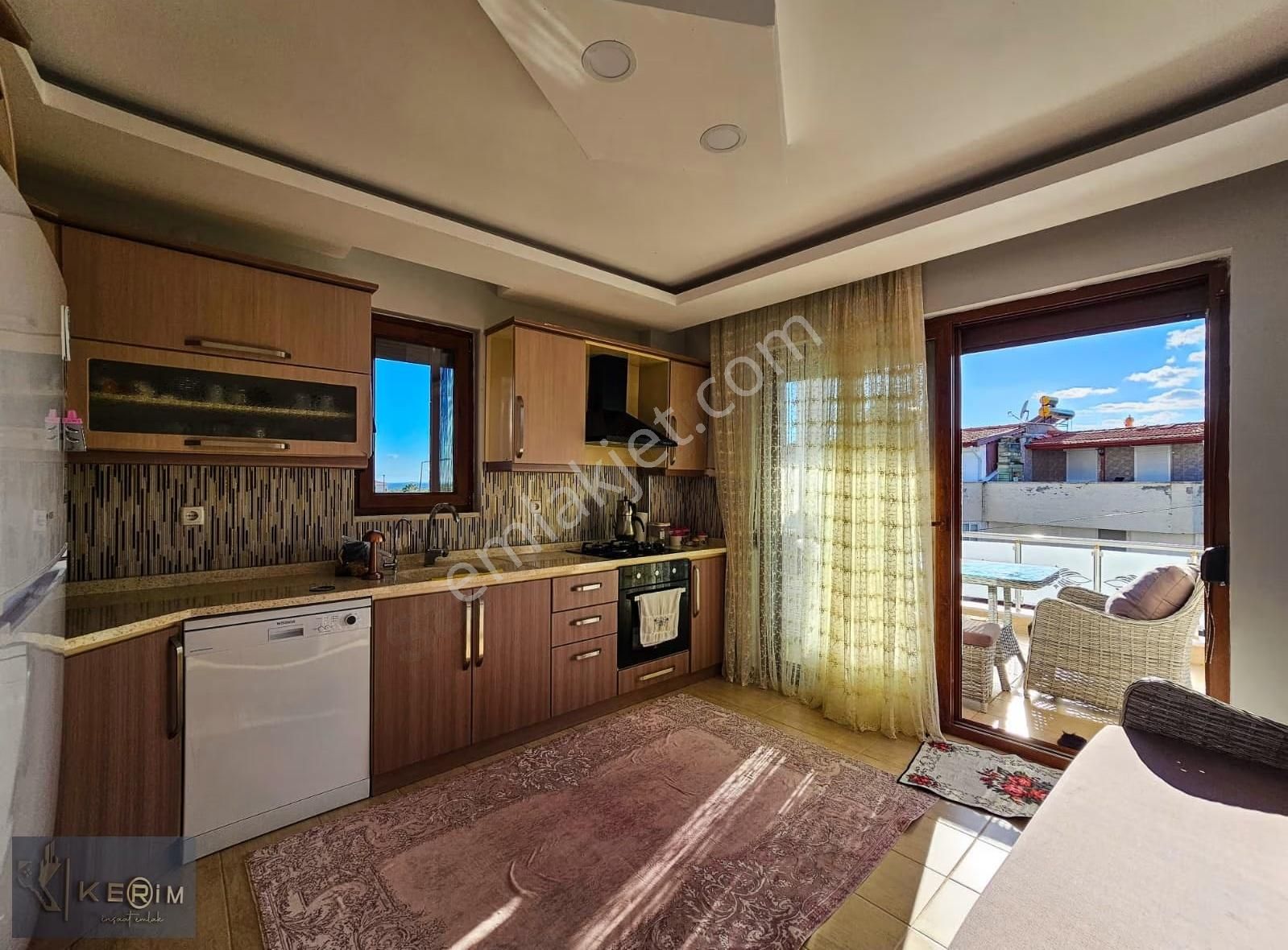 Tek Yetkili Kerimde Altınoluk Satılık Müstakil Bahçeli 4+1 Villa - Görsel 6