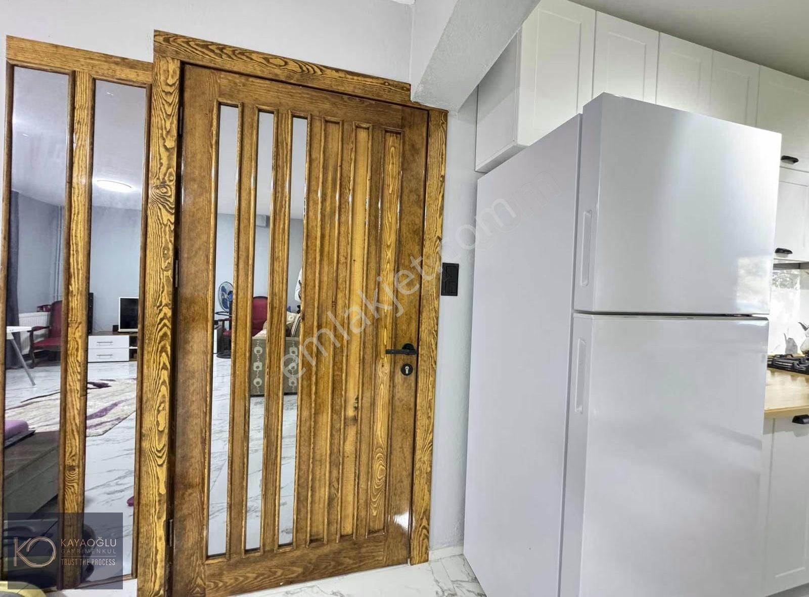 Kayaoğlun'dan Yeni Foça Ercan Sitesinde Deniz Manzaralı Ahşap Ev - Görsel 17