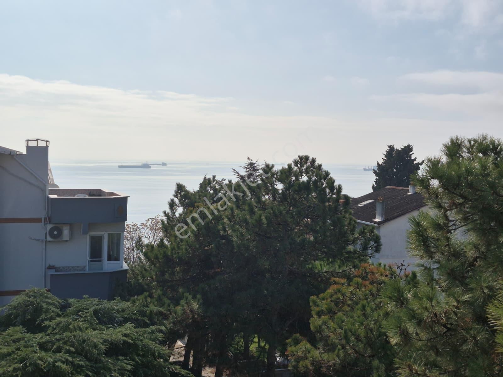 Delux'den Mükemmel Konumda Deniz Manzaralı 1+1 Daire