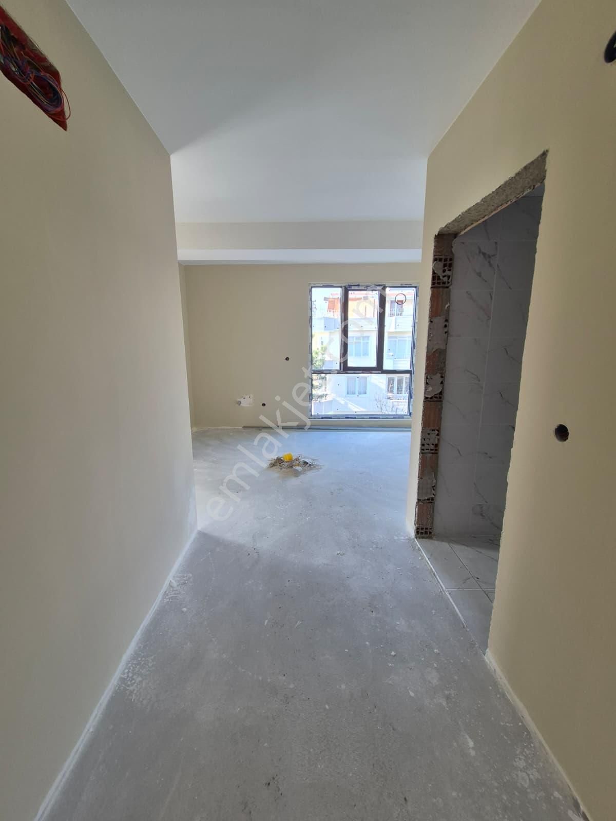 Delux'den Mükemmel Konumda Deniz Manzaralı 1+1 Daire - Görsel 2