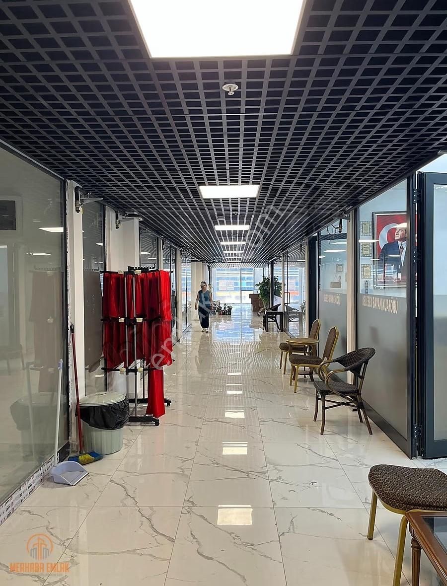 Batıport Avm'de 33 M2 Kiralık Dükkan - Görsel 9