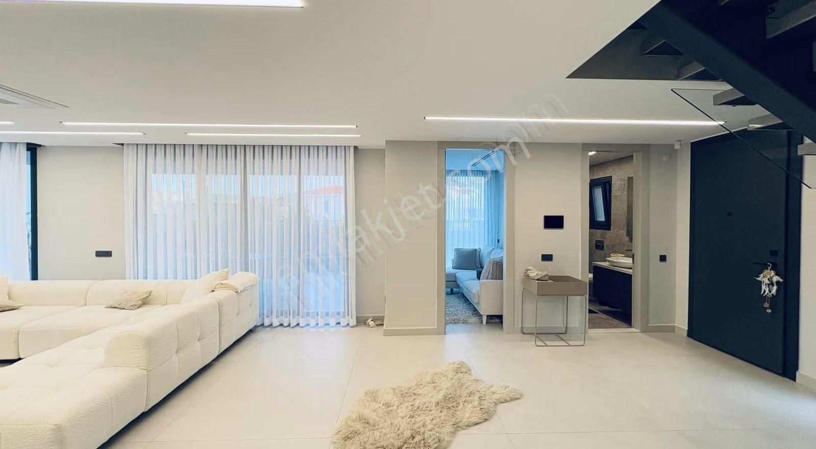 Fast Buy / Şifne'de 4+1 Lüks Eşyalı Villa - Görsel 3