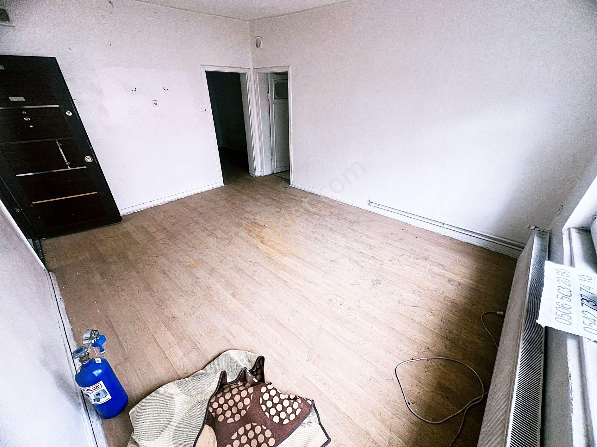 Cihandan Karşıyaka Merkezde Katta 2+1 Satlık Daire - Görsel 11