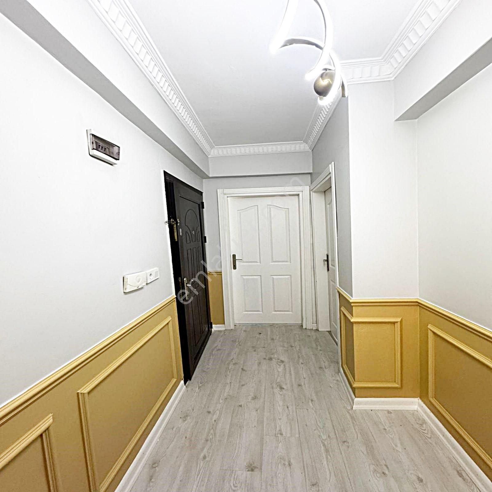 Mehterçeşme Mahallesinde 2+1 Dekorlu Masrafsız Satılık Daire - Görsel 16