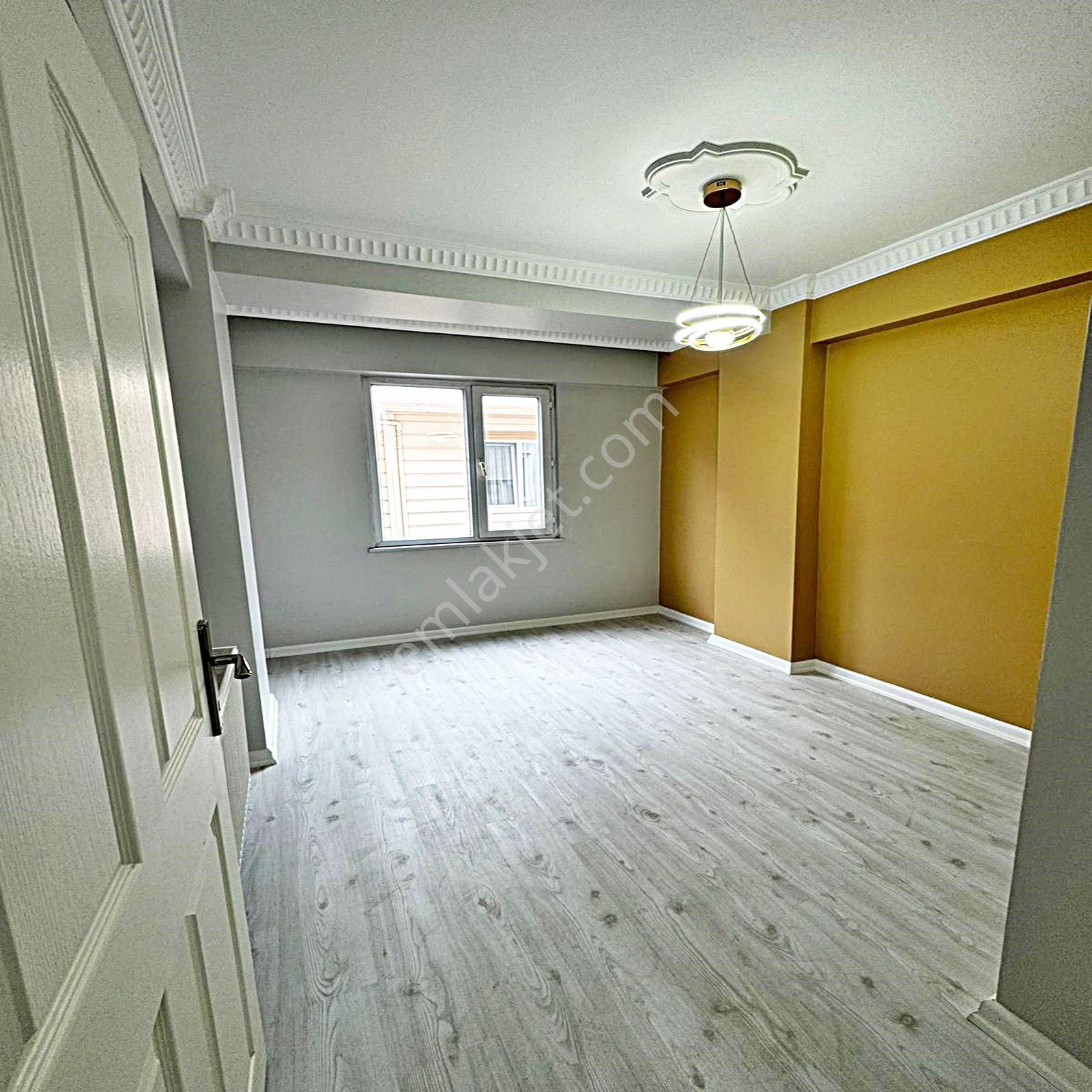 Mehterçeşme Mahallesinde 2+1 Dekorlu Masrafsız Satılık Daire - Görsel 4