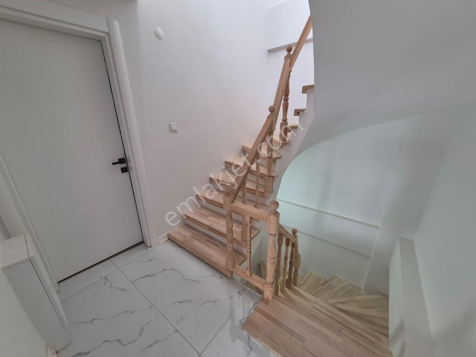 Delux'den Hürriyet Mah.'de Deniz Manzaralı Lux Trıplex - Görsel 23