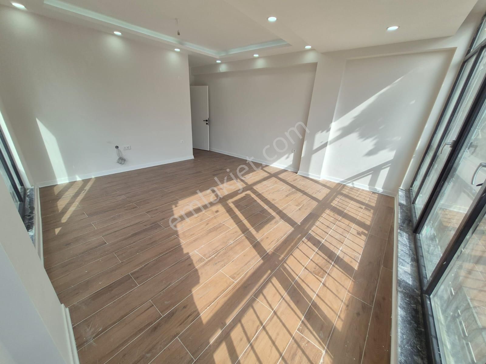 Delux'den Hürriyet Mah.'de Deniz Manzaralı Lux Trıplex - Görsel 8