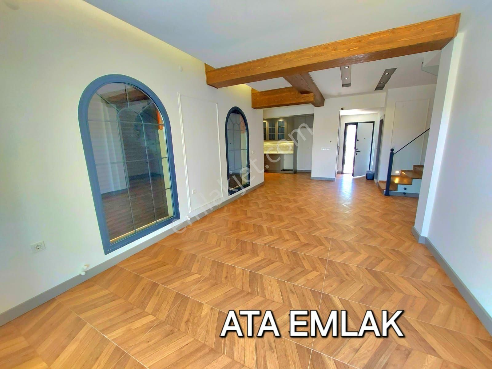 Kuşadasında Havuzlu Sitede 3+1 Sıfır Villa - Görsel 7