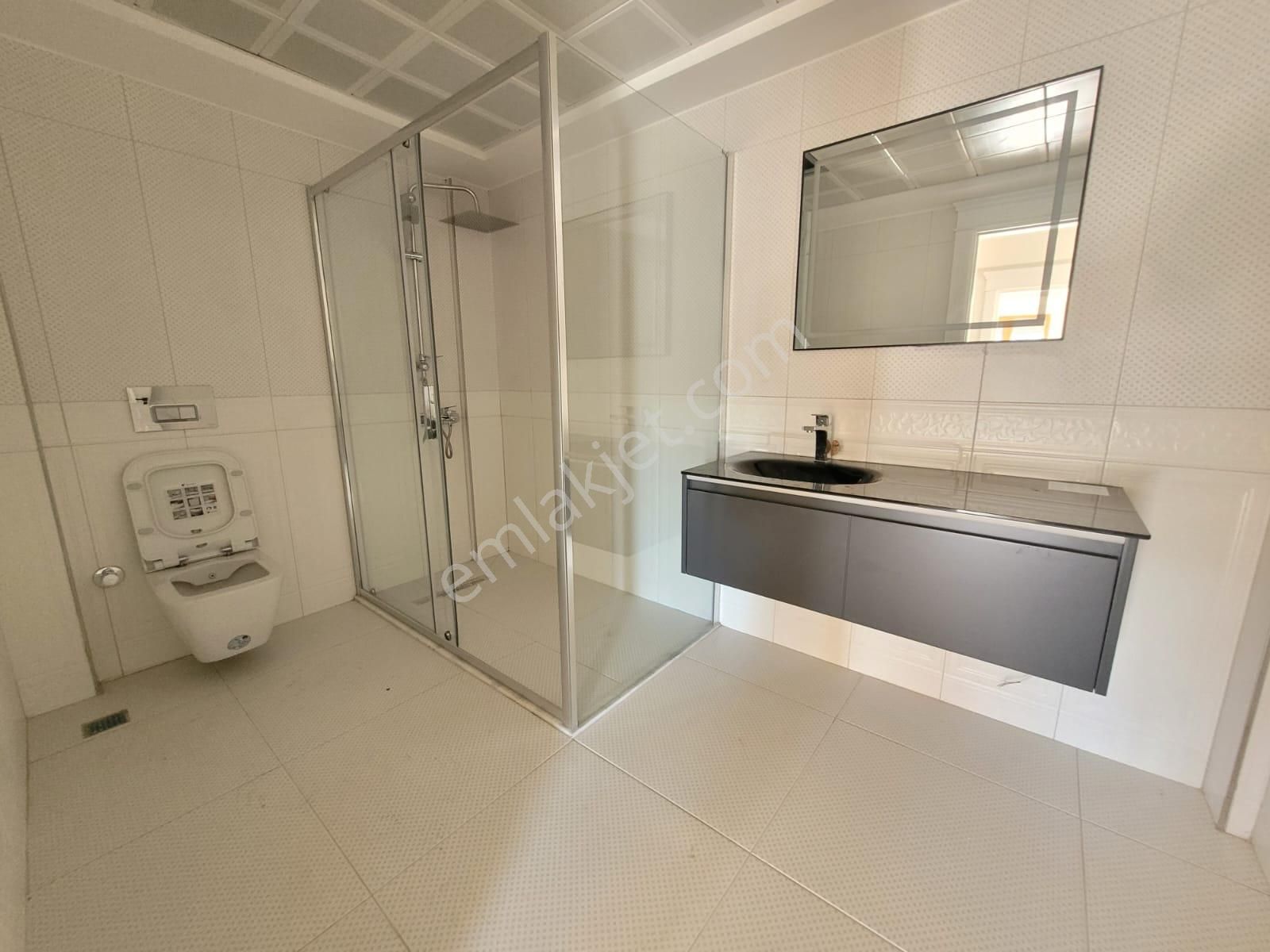 Delux'den Hürriyetin Merkezinde Bireysel Havuzlu Lux Triplex - Görsel 28