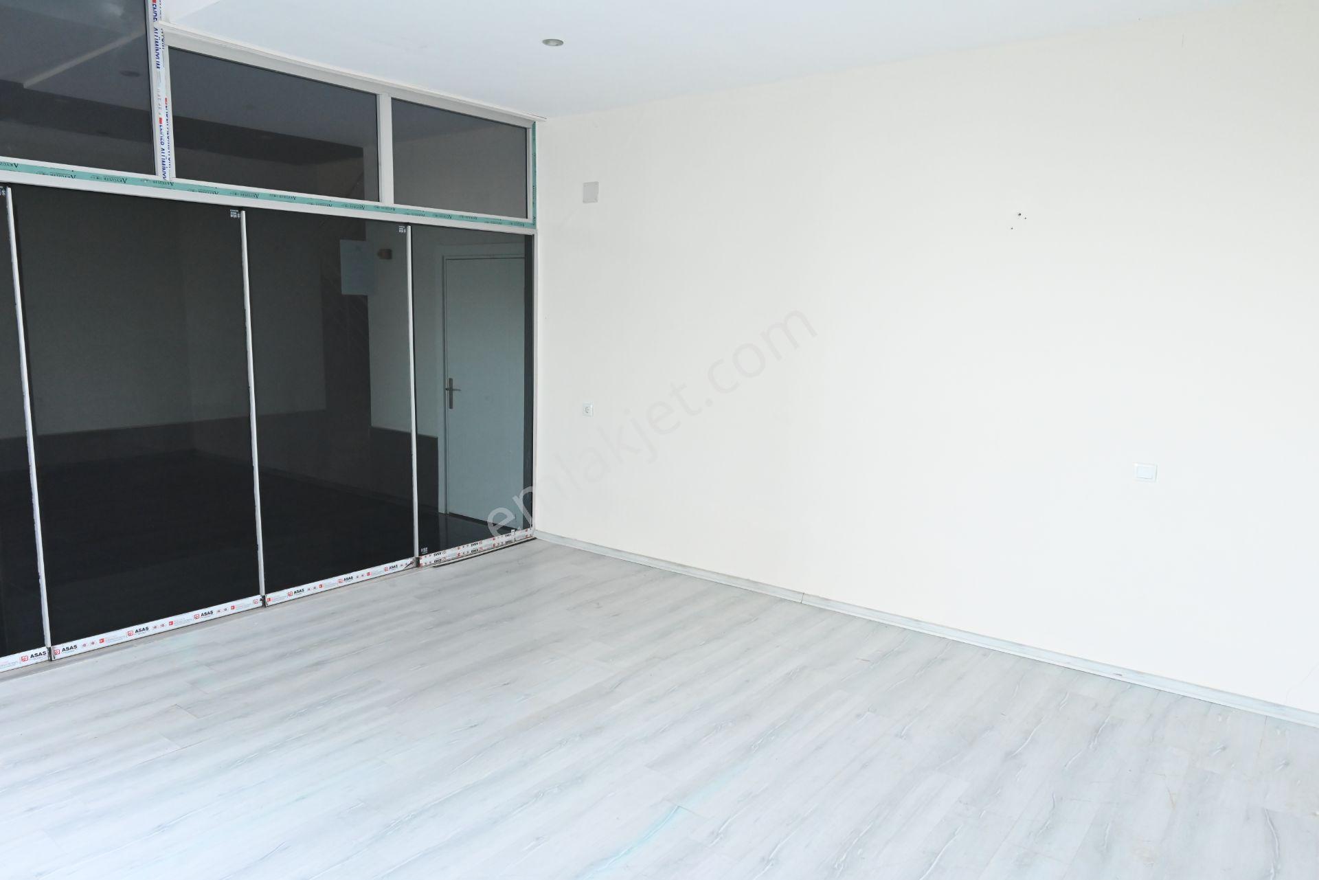 Üstünkent Emlak'tan 30 M2 Kiralık Depo Ve Depolama - Görsel 7