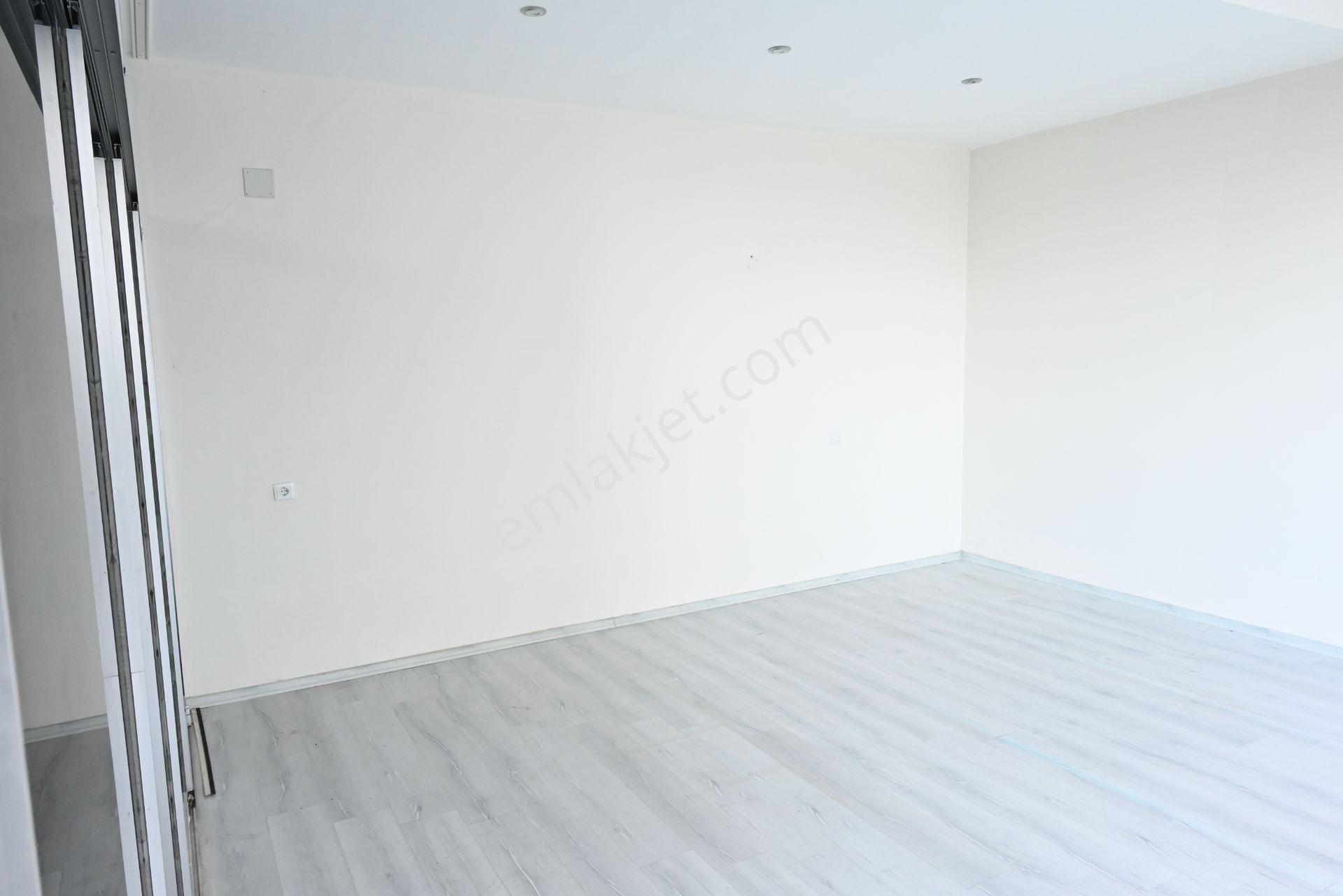 Üstünkent Emlak'tan 30 M2 Kiralık Depo Ve Depolama - Görsel 4