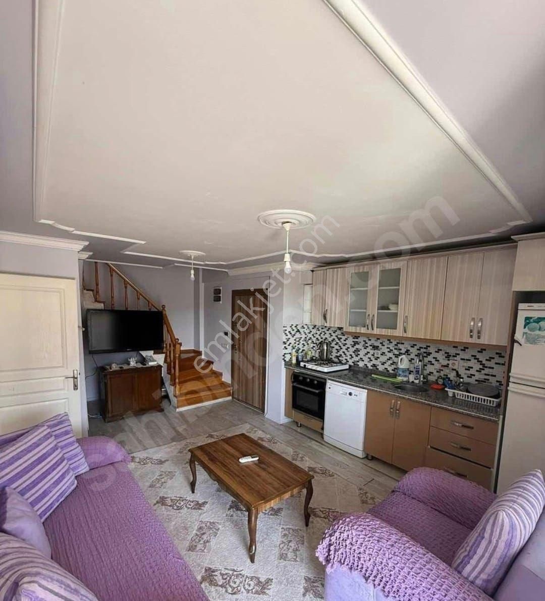 Dikili Ümmetoğlu'ndan 3+1 (190 M2) Dubleks