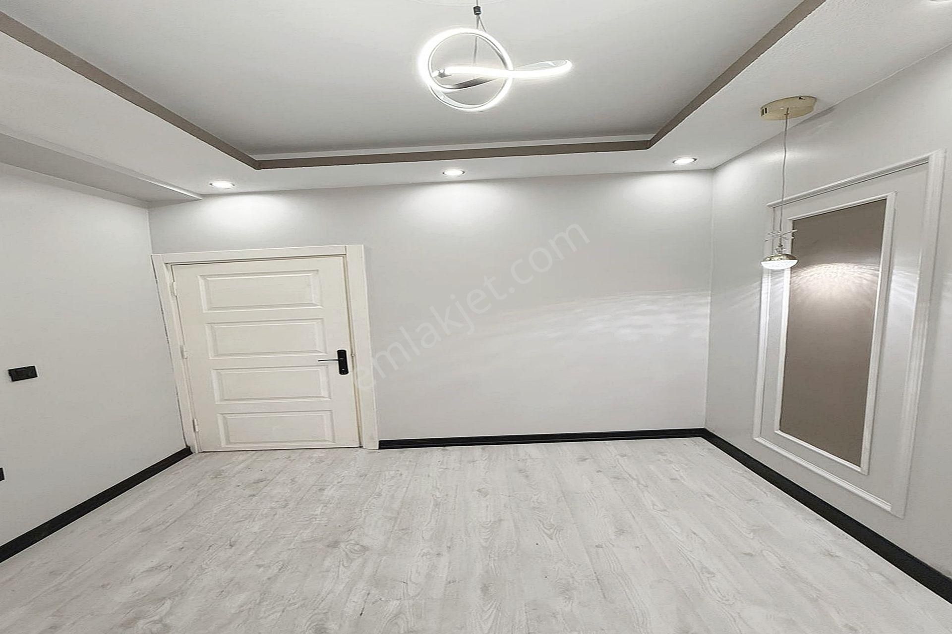 Bahçeşehir Lokasyonun'da Lüx Tasarımlı 2+1 Satılık Daire Fırsatı - Görsel 15