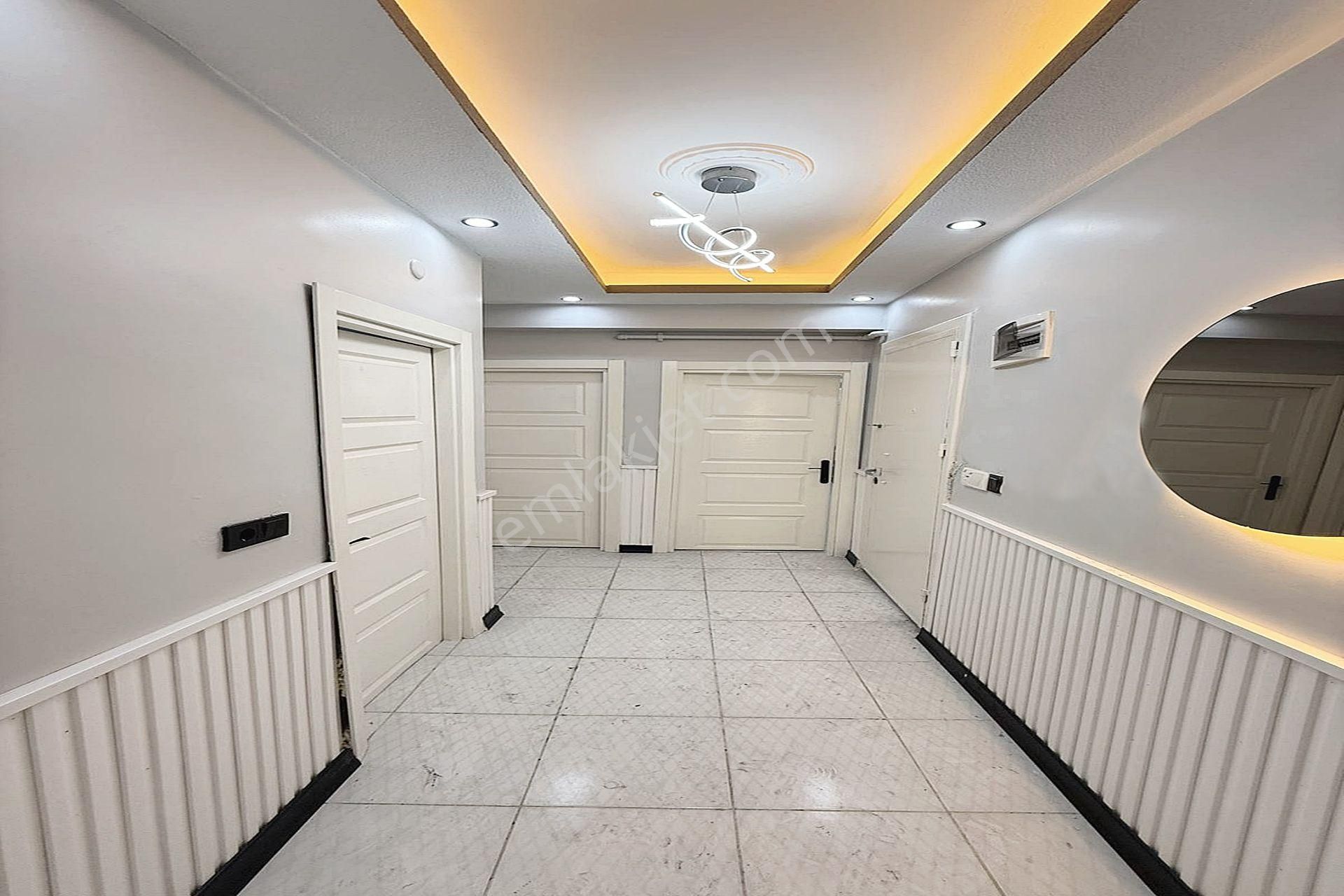 Bahçeşehir Lokasyonun'da Lüx Tasarımlı 2+1 Satılık Daire Fırsatı - Görsel 18