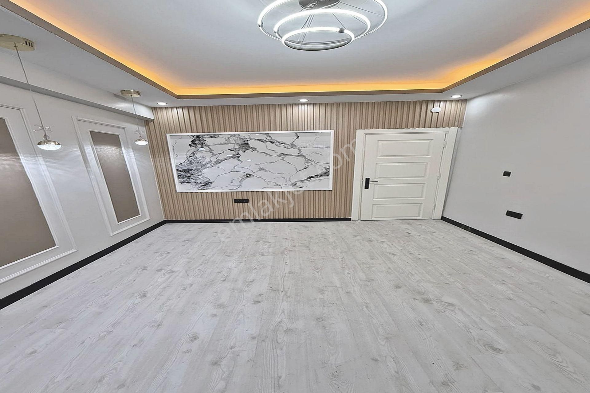 Bahçeşehir Lokasyonun'da Lüx Tasarımlı 2+1 Satılık Daire Fırsatı - Görsel 2