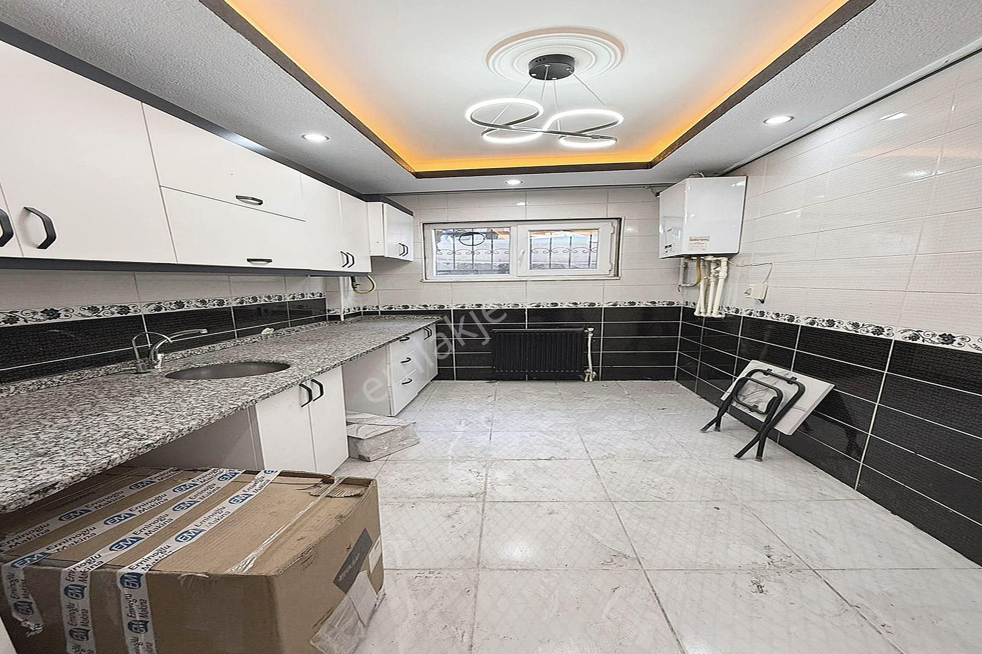 Bahçeşehir Lokasyonun'da Lüx Tasarımlı 2+1 Satılık Daire Fırsatı - Görsel 5