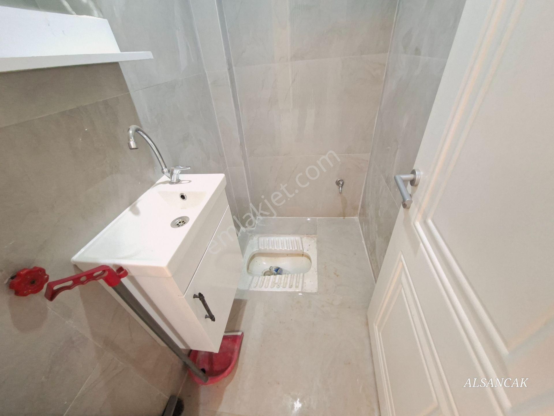 Piyade Emirlerde 3+1 Katta Ön Cephe Lüks Yapılı Satılık Daire - Görsel 24