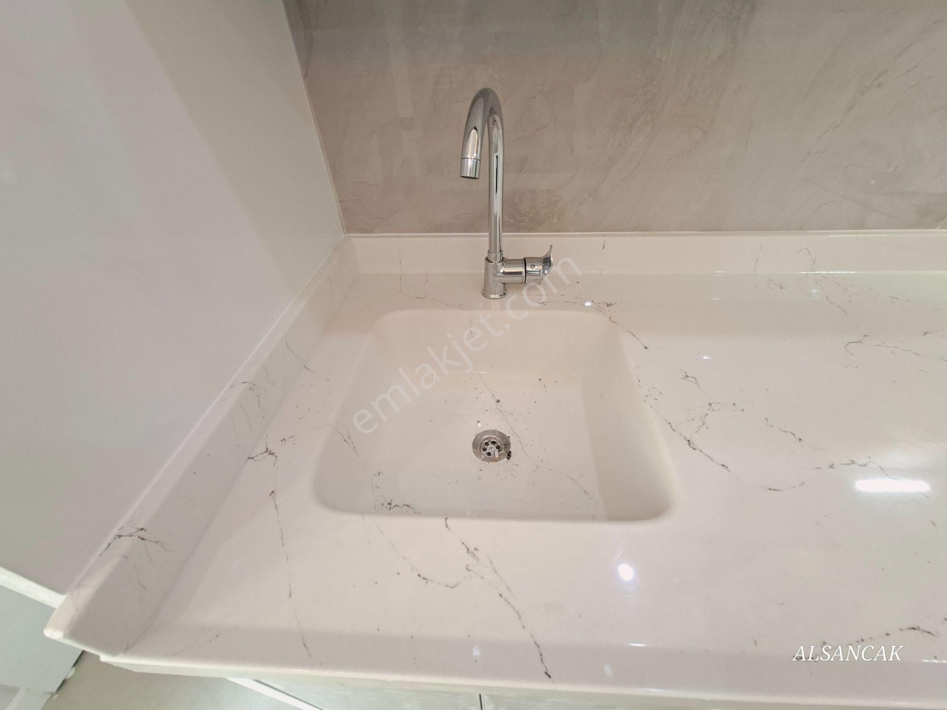 Piyade Emirlerde 3+1 Katta Ön Cephe Lüks Yapılı Satılık Daire - Görsel 9