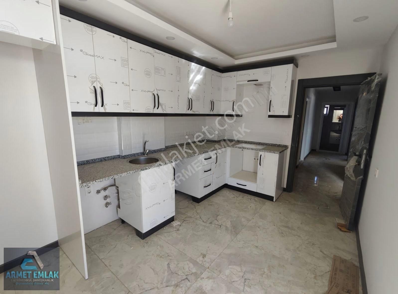 Demirel Mahallesi Satılık 2+1 93m² Daire