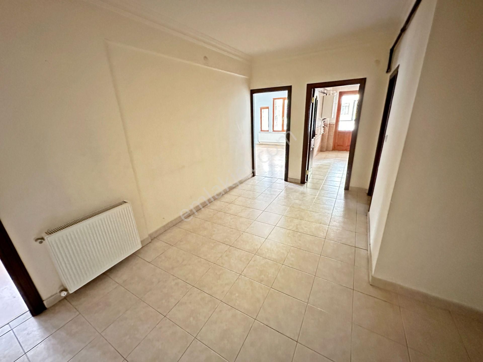 Çambaşı Cd. Yanı Ön Cephe E.banyolu 3.5+1 Kilerli Balkonlu 125m² - Görsel 15