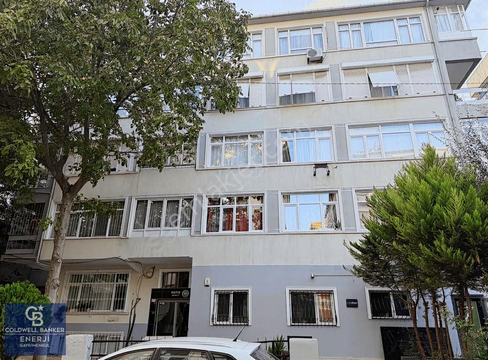 Bakırköy'de Yatırım Fırsatlı 2+1 Satılık Daire