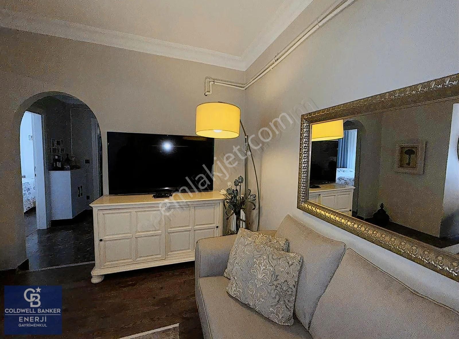 Bakırköy'de Yatırım Fırsatlı 2+1 Satılık Daire - Görsel 8